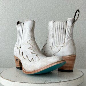 NEW Lane CHELSEA Womens Cowboy Boots 10 Western White Short Ankle Cowgirl Bootie